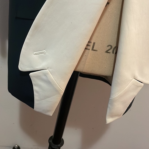 Moschino Couture Double Collar Tuxedo Jacket Ivory Black - Picture 6 of 16